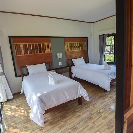Palm Pran Resort Pranburi Buitenkant foto