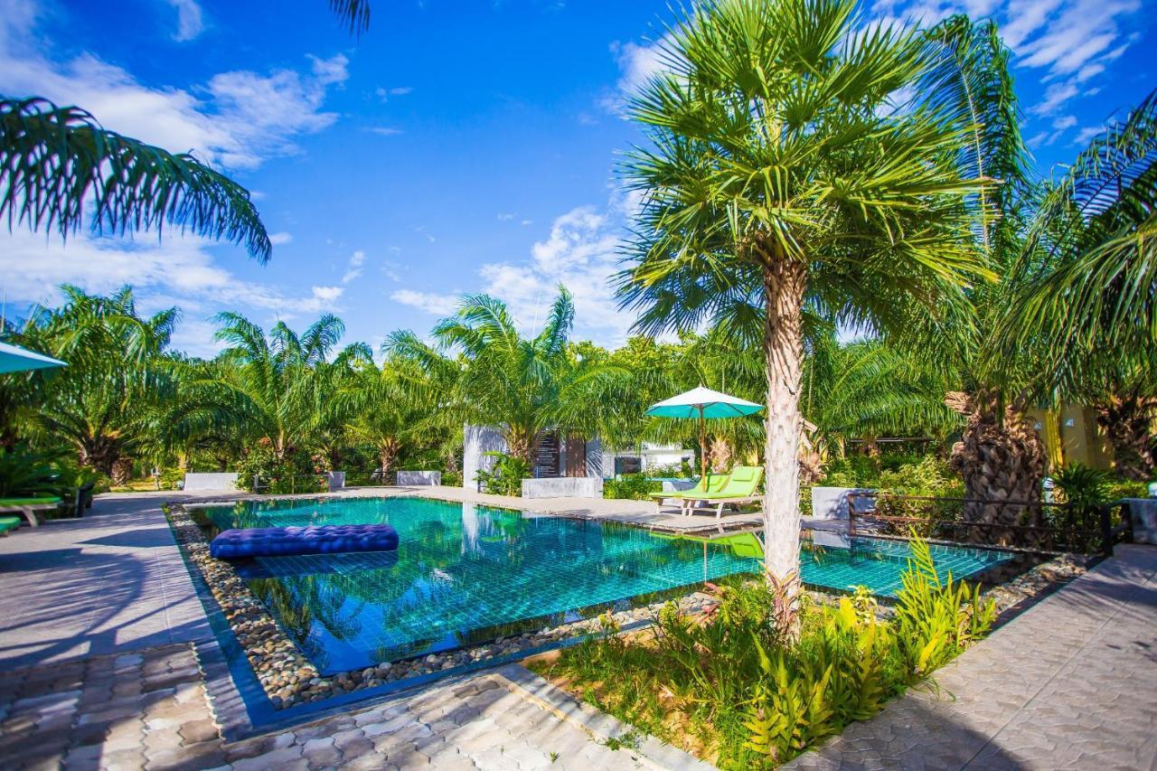 Palm Pran Resort Pranburi Buitenkant foto