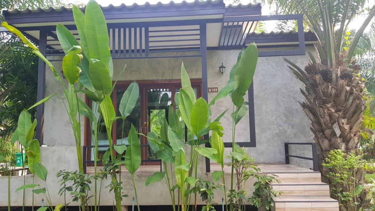 Palm Pran Resort Pranburi Buitenkant foto