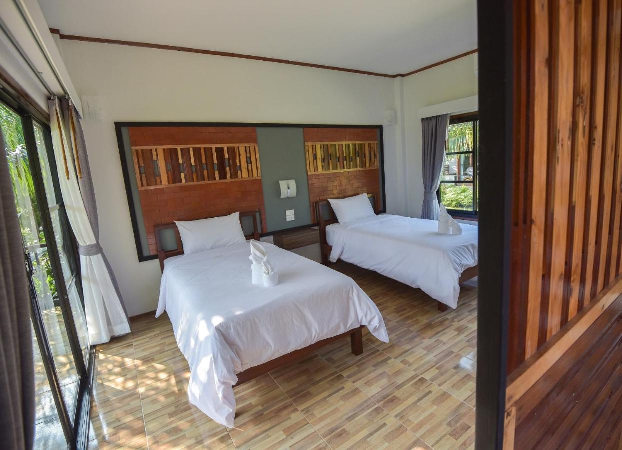 Palm Pran Resort Pranburi Buitenkant foto