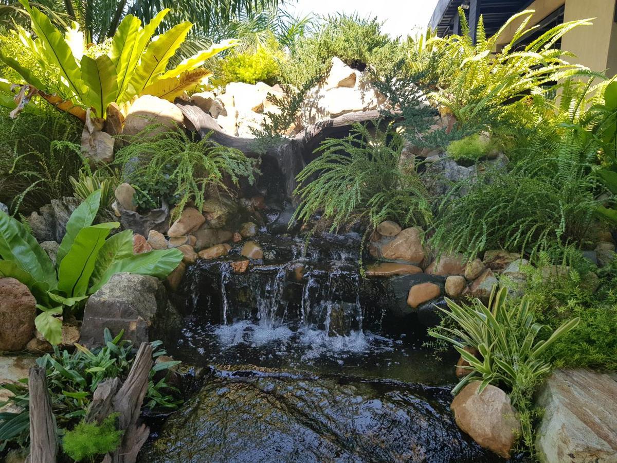 Palm Pran Resort Pranburi Buitenkant foto